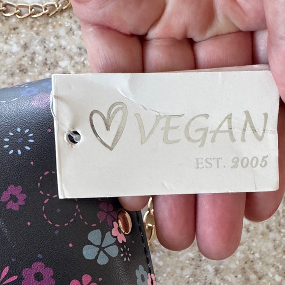 Floral Black Handbag with Gold Chain Vegan - Picture 7 of 7